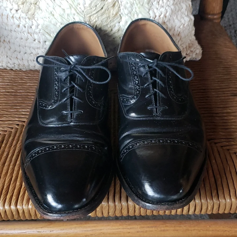 Johnston & Murphy Heritage cap toe, lace up oxford, size 12 D